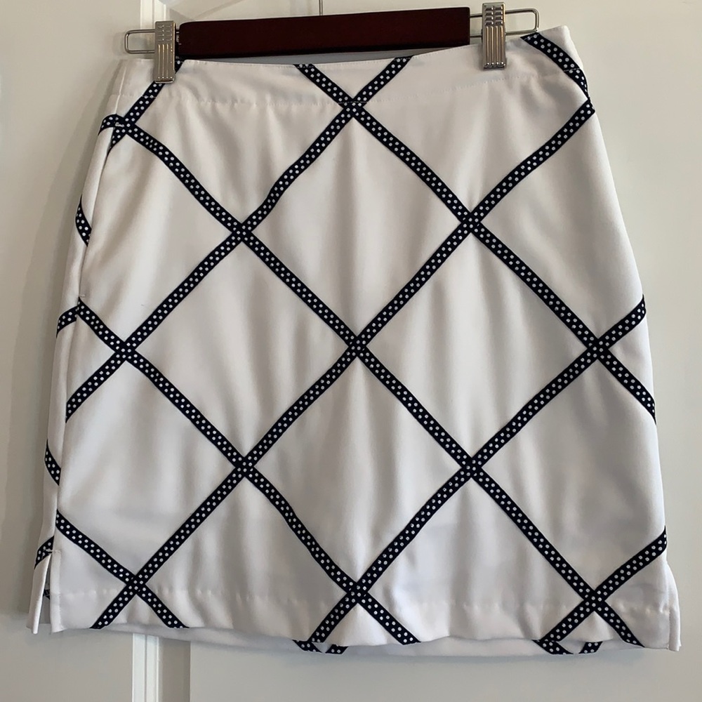 EP Pro White Skort with Black Lattice Pattern